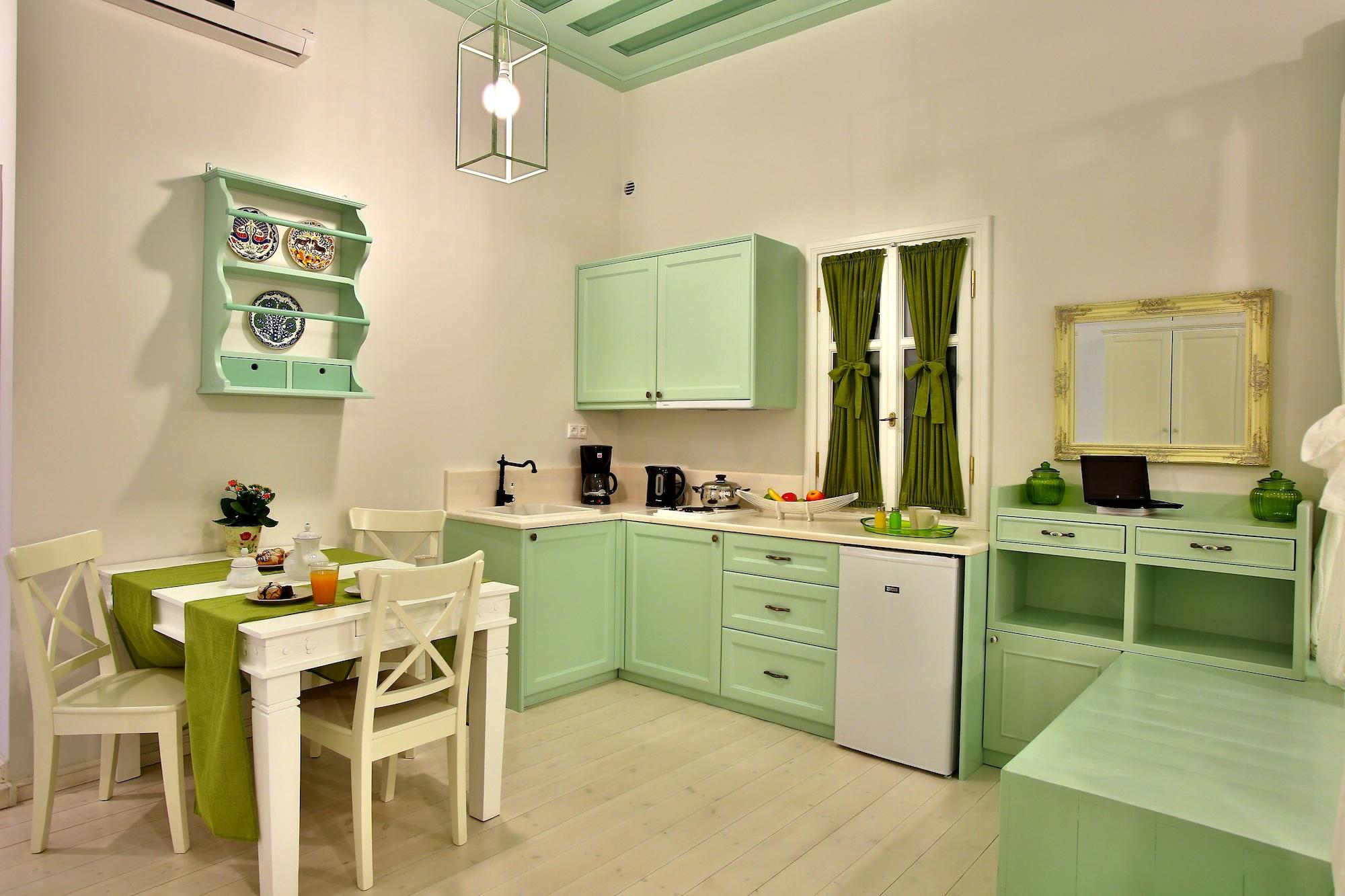 Hotell Efchi 1904 4*
