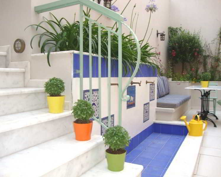 Efchi 1904 Hotell
